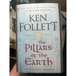 Book Paperback:  The Pillars of the Earth, Ken Follett, Novel, Suspense